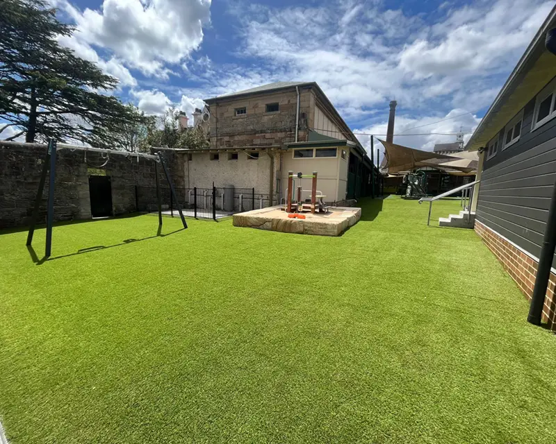 Commercial-Artificial-Grass Commercial Artifical Grass